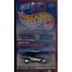    Hot Wheels 2000 Green Jeepster 140 1:64 Scale: Toys & Games