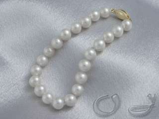 White 6.0mm AAA Cultured Pearl Bracelet 14K Gold Clasp  