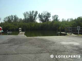 Public Boat Ramp less than 3 miles away with quick Gulf Access