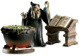 Walt Disney Classics Witch Old Hag Evil Queen & Cauldron #1230025 NIB 