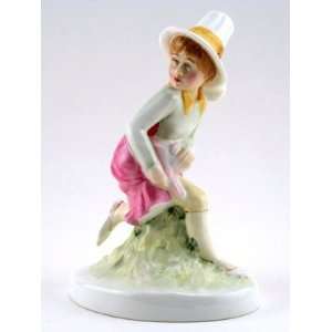    Royal Doulton Tom Tom The Pipers Son HN3032: Home & Kitchen
