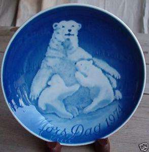 Bing & Grondahl Moms Mothers Day Plate Polar Bears 1974  
