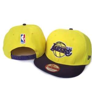  NBA Los Angeles Lakers Yellow Snapback Hat: Sports 