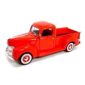  1940 Ford Pickup Truck 1/18 Red Toys & Games