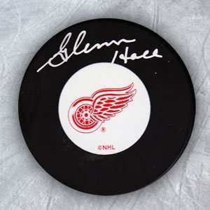  GLENN HALL Detroit Red Wings SIGNED Hockey Puck Sports 