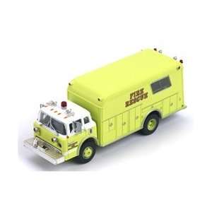   : 91811 Athearn HO RTR Ford Fire Rescue Truck, Detroit: Toys & Games