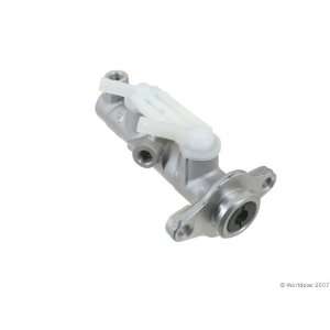   Brake Master Cylinder for select Toyota Sienna models: Automotive