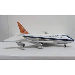   InFlight 200 South African SAA B747SP Model Airplane 