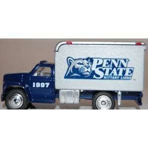  Ford Delivery Truck Team Collectible 1:70 Die Cast: Toys & Games