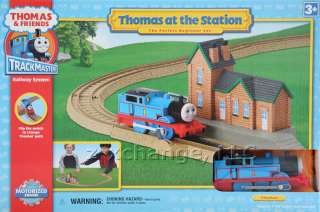 Thomas Trackmaster at the station train set starter NEW  