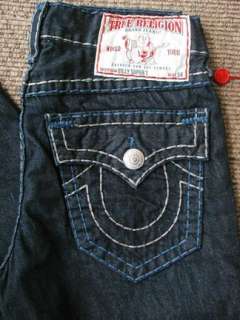   Billy super T jeans in Body Rinse. 100% cotton. Grey/blue stitches