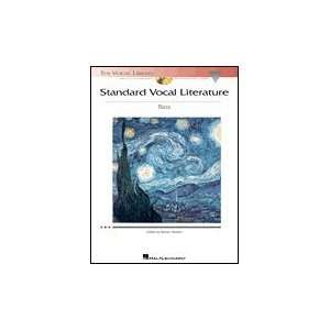    Standard Vocal Literature Bass Book with CD: Musical Instruments
