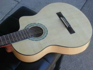 Thin Body Flamenco Acoustic Guitar (Spruce Top)  