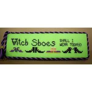  Witch Shoes   Cross Stitch Pattern: Arts, Crafts & Sewing