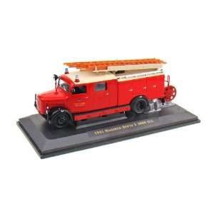    1941 Magirus Deutz S 3000 SLG Fire Engine 1/43 Red: Toys & Games