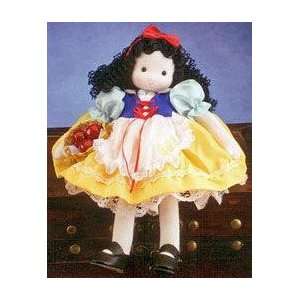  Lucy Locket Musical Doll Toys & Games