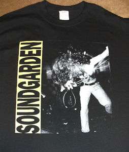 Soundgarden T Shirt Medium (Badmotorfinger Chris Cornell)  