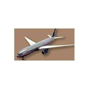  144 B777 200 United Commercial Airliner (Plastic Models): Toys & Games