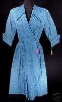VINTAGE NEW OLD 1940S BLUE NYLON DRESSING GOWN  