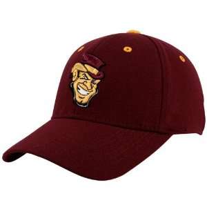  Top of the World Iona College Gaels Maroon Team Logo One 