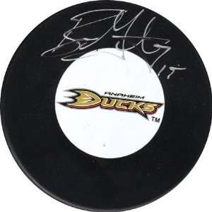 Ryan Getzlaf Anaheim Ducks Autographed Hockey Puck:  Sports 