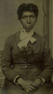 1800s TINTYPE PHOTO PRETTY AFRICAN AMERICAN WOMAN  