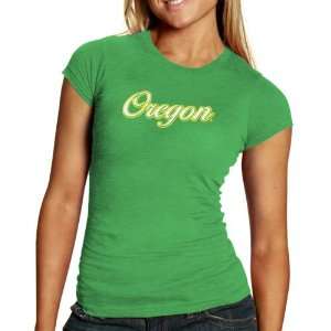 Oregon Ducks Ladies Green Komodo T shirt:  Sports 