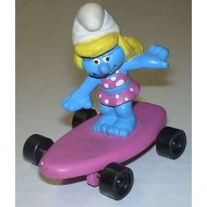  Vintage Smurfs PVC Figure : Smurfette Skateboard 