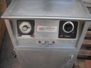 Henny Penny 500 Electric Fried Chicken Pressure Cooker Fryer 