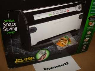 FOODSAVER V3485  Vacuum Food Sealer System w/ containers  