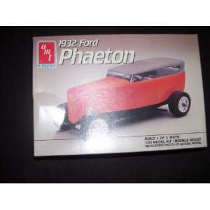  1932 Ford Phaeton: Toys & Games