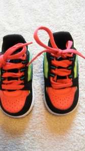 NIKE MULTI COLORED TENNIS SHOES BABIES SIZE 4C; PERFECT CONDITION 