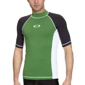 Oakley Ellipse SS Rashguard (Atomic Green) Medium   Riding Shirts 2012